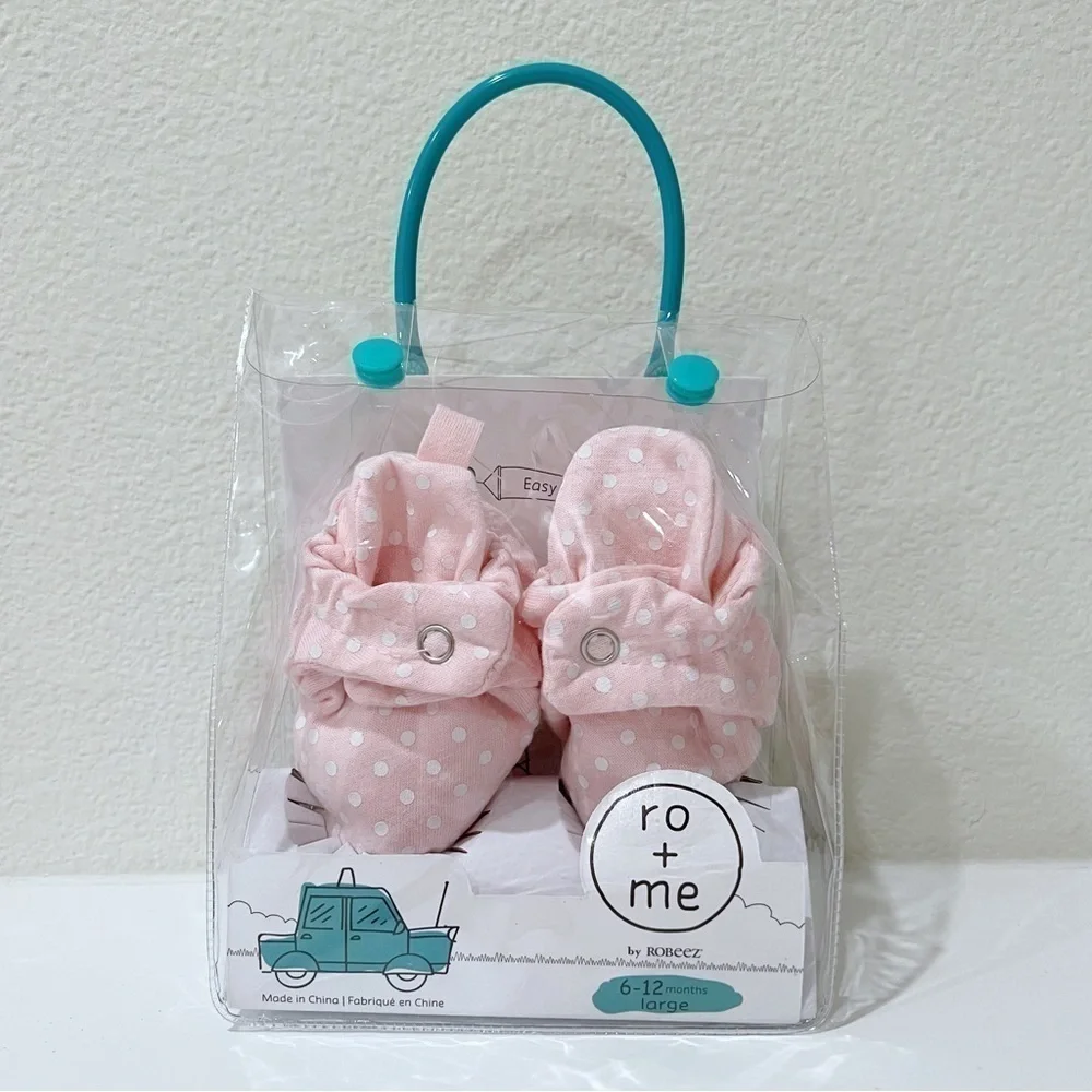 RO & Me by Robeez Soft Polka Dot Knit Shoes 6-12 months